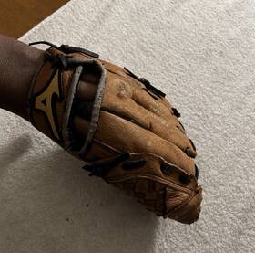 Gcp1150y1 Mizuno Prospect 11.5 Inch Brown Black Leather Glove Left Hand Padded