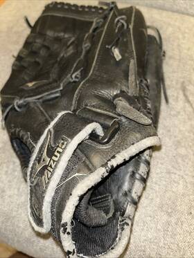 Gfm1300 Mizuno Gfm 1300t Rht 13 Inch Fast Pitch Softball Glove Black Magicclaw Gfm1300 Mizuno Gfm 1300t Rht 13 Inch Fast Pitch Softball Glove Black Magicclaw