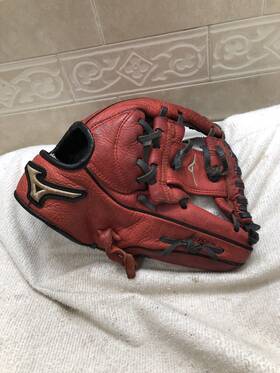 Gfn-1151bird Mizuno Franchise Boys Fully Broken In Butter Soft 11.5 Inch Baseball Glove Right Gfn-1151bird Mizuno Franchise Boys Fully Broken In Butter Soft 11.5 Inch Baseball Glove Right