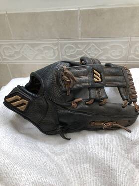 Gmvp-1151 Mizuno Mvp Game Ready 11.5 Inch Baseball Glove Right Throw Has Inner Wear
