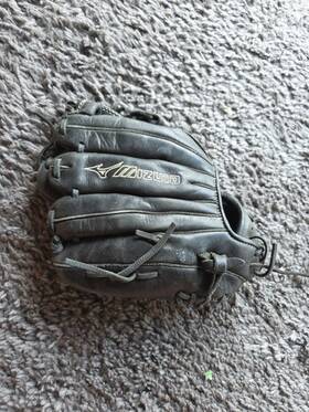 Gmvp1127p Mizuno 11.25 Inch Baseball Glove Right Hand Throw Black Leather Gmvp