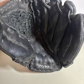 Gpp1200y1 Mizuno Prospect 12 Inch Baseball Glove Black Rht Powerclose Powerlock Gpp1200y1 Mizuno Prospect 12 Inch Baseball Glove Black Rht Powerclose Powerlock