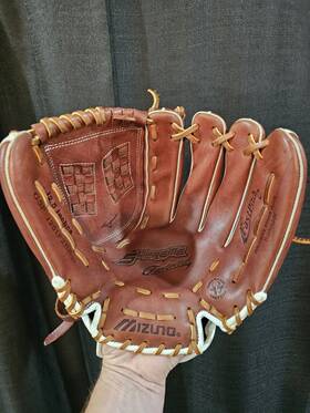 Gsp1251f2br Mizuno Supreme Fastpitch 12.5 Inch Leather Softball Glove Rh Throw Gsp 1251f2br