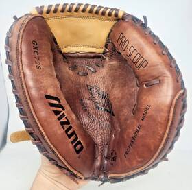 Gxc-72 Mizuno Professional Model Pro Scoop Gxc72 Baseball Catchers Mitt Rht Gxc-72 Mizuno Professional Model Pro Scoop Gxc72 Baseball Catchers Mitt Rht