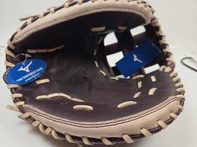 Gxs-90f3 Mizuno Gxf-90f3 Women S Very Tight Fit 34 Inch Softball Catchers Mitt Right H Throw Gxs-90f3 Mizuno Gxf-90f3 Women S Very Tight Fit 34 Inch Softball Catchers Mitt Right H Throw
