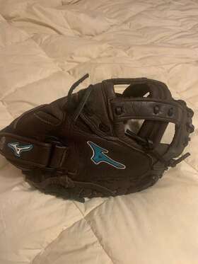 Gxs-90fdbr Mizuno 34 Inch Women S Girls Fastpitch Softball Catchers Mitt Right Throw Gxs-90fdbr Mizuno 34 Inch Women S Girls Fastpitch Softball Catchers Mitt Right Throw