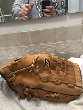 Mfr-1300 Mizuno Large Handed Fully Broken In 13 Inch Baseball Softball Glove Right Hand Throw Mfr-1300 Mizuno Large Handed Fully Broken In 13 Inch Baseball Softball Glove Right Hand Throw