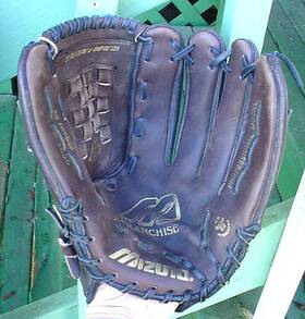Mfx1330 Mizuno Franchise Series 13 Inch Baseball Glove Rht