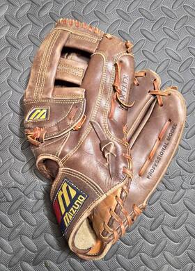 Mizuno Mt8-2 Mts-2 Supreme 12 Inch Baseball / Softball Glove