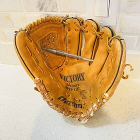Mvp-1177 Mizuno Victory Premier Mvp Baseball Glove 11.75 1177 Right Hand Throw Rht Mvp-1177 Mizuno Victory Premier Mvp Baseball Glove 11.75 1177 Right Hand Throw Rht