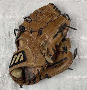 Mwv-502 Mizuno World Win 11 Inch Right-handed Throw Baseball Glove Made In Usa Rare Mwv-502 Mizuno World Win 11 Inch Right-handed Throw Baseball Glove Made In Usa Rare