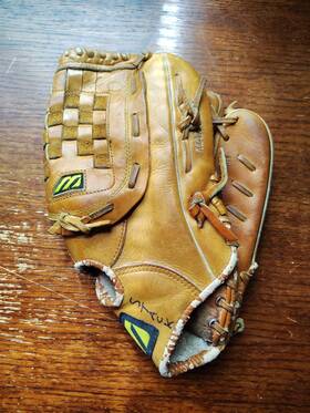 Mz1245 Mizuno 12.5 Inch Womens Softball Glove Rht Super-flex Steerhide Ships Fast