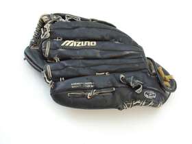 Mz130s Mizuno Pro Franchise Baseball Softball Glove Rht 13 Inch Black Cool Look Used Mz130s Mizuno Pro Franchise Baseball Softball Glove Rht 13 Inch Black Cool Look Used