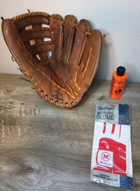 Ecf99 Mule Skin Frasier Co 100% Steerhide Baseball Pro Model Glove Rht 13.5 Inch Ecf99 Mule Skin Frasier Co 100% Steerhide Baseball Pro Model Glove Rht 13.5 Inch