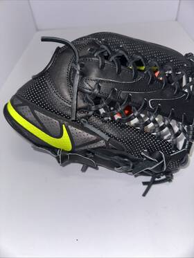 Nike 886066608646 New Mvp Select 12.5 Inch Rht Baseball Glove Black Volt Post Web Outfield Nike 886066608646 New Mvp Select 12.5 Inch Rht Baseball Glove Black Volt Post Web Outfield