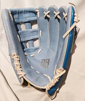 Nike 887791816337 Vapor Elite Acuna Outfield Baseball Glove - 12.75 Inch Rht Blue/yellow New