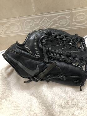 Mvp-1200 Nike Boys Fully Broken In 12 Inch Baseball Softball Glove Right Hand Throw