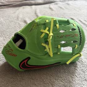 Nike N.100.0297 Vapor Elite 11.5 Infield Baseball Glove Left Hand Leather Snake-eyes Green