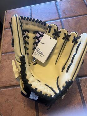 N1000290-107 Nike Alpha Edge 12.5 Inch Left Hand Padded Palm Leather Baseball Glove Beige/black