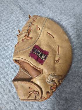 C8503 Nile Vintage B500 Catchers Glove Mitt Leather Lht Nice