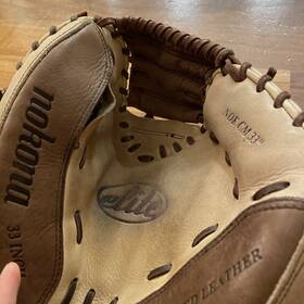 Nokona 808808876328 Two Tone 33 Inch Fastpich Preformance Series Right Handers Catchers Glove