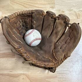 Amg-1150-cw Nokona 11.5 Inch Baseball Glove Right Hand Throw Rht Amg1150cw Usa Read Amg-1150-cw Nokona 11.5 Inch Baseball Glove Right Hand Throw Rht Amg1150cw Usa Read