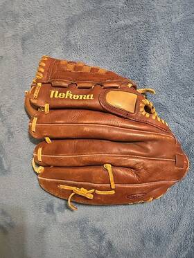 Nok-1250 Nokona Glove Nok-1250 Nokona Glove