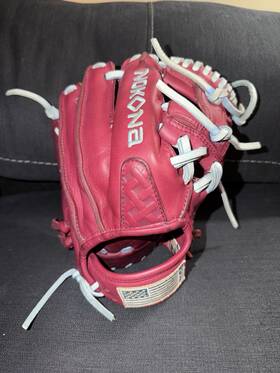 S1-ep400 Nokona Cherry Pie Edition 11.5 Inch S1-ep400 Nokona Cherry Pie Edition 11.5 Inch