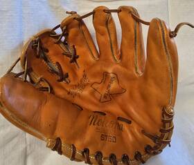 S750 Nokona Youth Baseball Glove Fieldrite Rht 1967-71 Vintage S750 Nokona Youth Baseball Glove Fieldrite Rht 1967-71 Vintage