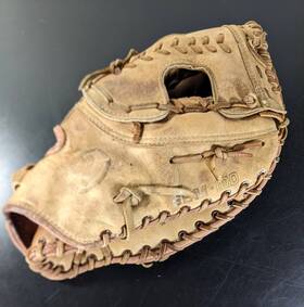 Sbm-100 Nokona Smb-100 Vintage Rht First Base Mitt Leather Softball Glove Made In Usa