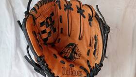 Tn1000 Nokona Th1000 Baseball Youth Glove 10 Inch Genuine Leather Rht Tn1000 Nokona Th1000 Baseball Youth Glove 10 Inch Genuine Leather Rht