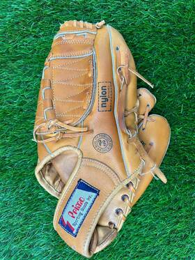 3769 Primo Vintage 1980 Leather Baseball Glove Right Handed Thrower