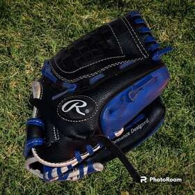 Pl105rw Rawlings 083321317187 Baseball Glove Youth Right Hand Thrower 10.5 Inch Good Condition
