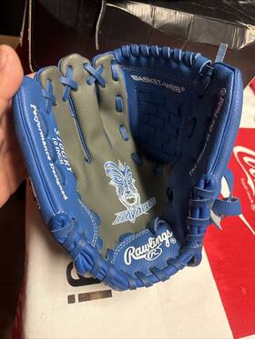 Rawlings 083321564949 Savage Series 10 Inch Youth T-ball Baseball Glove S10 Gry Grey Blue