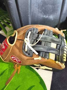 Rawlings 083321786051 12 3/4 Inch Leather Baseball Glove Right Hand Throw Premium Series Rawlings 083321786051 12 3/4 Inch Leather Baseball Glove Right Hand Throw Premium Series