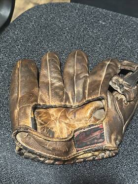 G490 Rawlings Vintage Professional Model Baseball Glove Right Hand Throw