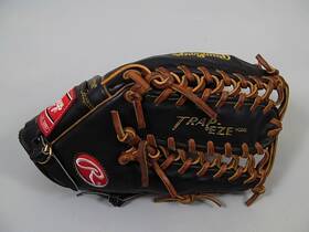 Gg135tfs Rawlings 13.5 Inch Gold Glove Softball Trap-eze Right Hand Throw Rht Black Gg135tfs Rawlings 13.5 Inch Gold Glove Softball Trap-eze Right Hand Throw Rht Black