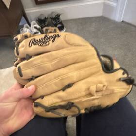Gge1175h Rawlings 11.75 Inch Tan/black Leather Right Handed Thower Baseball Glove