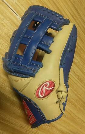 Gge1275hcr Rawlings Gg Elite 12 3/4 Inch Rht Lightly Used Blue Baseball Glove Model Gge1275hcr Rawlings Gg Elite 12 3/4 Inch Rht Lightly Used Blue Baseball Glove Model