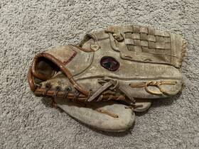 Gj60 Rawlings Vintage Rht Right Hand Throw Bob Grich Leather Baseball Glove 1981