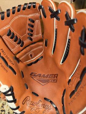 Gxle205-30brcf Rawlings Gamer Xle Carbon Fiber Right Hand Baseball Glove 11.75 Rht Gxle205-30brcf Rawlings Gamer Xle Carbon Fiber Right Hand Baseball Glove 11.75 Rht