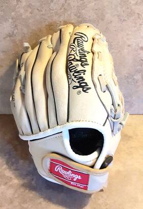 H100bc Rawlings 10 Inch Leather Basket-weave Baseball Glove Right-hand Throw H100bc Rawlings 10 Inch Leather Basket-weave Baseball Glove Right-hand Throw