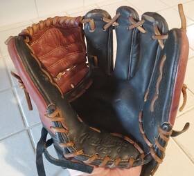 Pro200-2bp Rawlings Heart Of The Hide Ncaa Team-issue Infielders Glove 11.5 Inch Rht Pro200-2bp Rawlings Heart Of The Hide Ncaa Team-issue Infielders Glove 11.5 Inch Rht