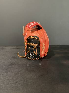 Pro205-30rodm Rawlings Rare Heart Of The Hide 11.75 Pitching Glove Red/blackrht Pro205-30rodm Rawlings Rare Heart Of The Hide 11.75 Pitching Glove Red/blackrht