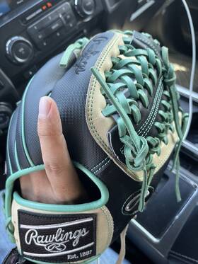 Pror204-4bcm Rawlings R2g Heart Of The Hide Rht 11 1/2 Inch Baseball Glove Model