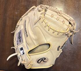 Prorcm33c Rawlings Heart Of The Hide Lite Toe Pro Grade 33 Inch Catchers Mitt Beige