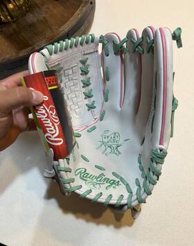Rawlings R00712373 Heart Of The Hide Leather Softball Glove White Green Pink 12.5 5 Finger