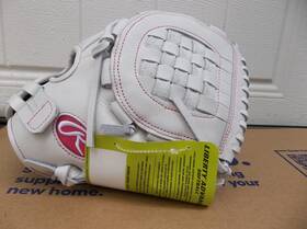 R00713821 Rawlings Nwt Liberty Advanced 11.5 Inch Fastpitch Softball Glove/mitt.new For 2026 R00713821 Rawlings Nwt Liberty Advanced 11.5 Inch Fastpitch Softball Glove/mitt.new For 2026