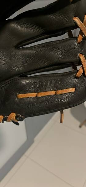 R115b Rawlings 11.5 Inch Black Leather Baseball Glove Lh Throw Basket Web