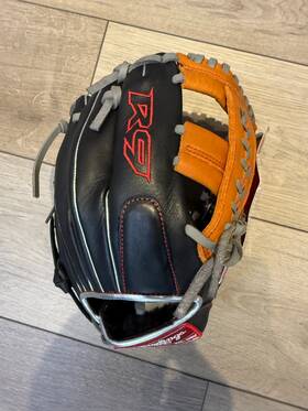 R9110u-10bt Rawlings R9 Series 11 Inch Baseball Glove